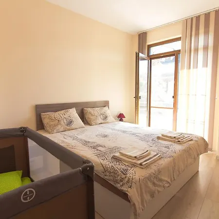 Domus Apartments Old Town Panoramic View